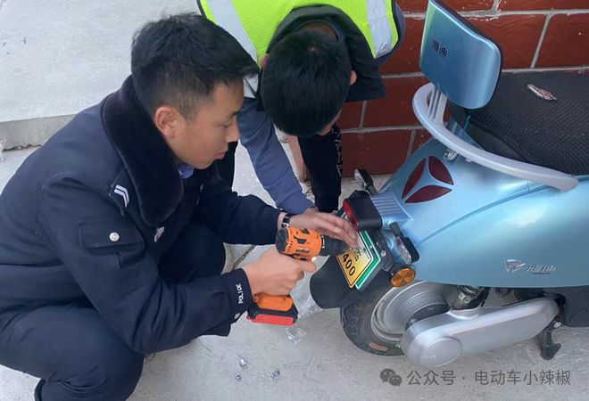 月1日起电动车上路牢记“5不准”long8登录除了查遮阳伞11(图5)