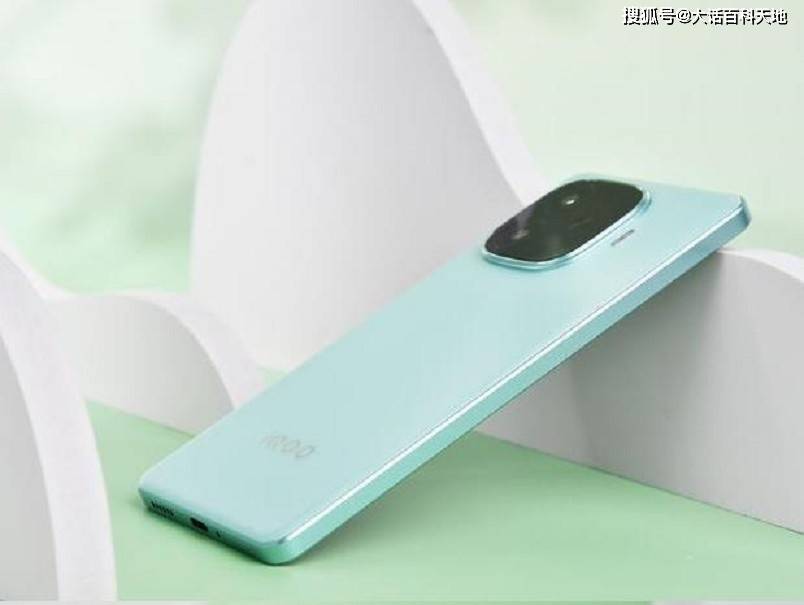 iQOOZ9Turbo非常值得游戏玩家体验！Long8国际平台登录入口千元性能怪兽——(图2)